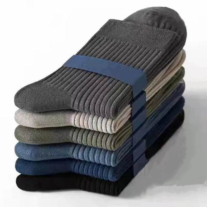 Men's Mid-Calf Cotton Socks Solid Color