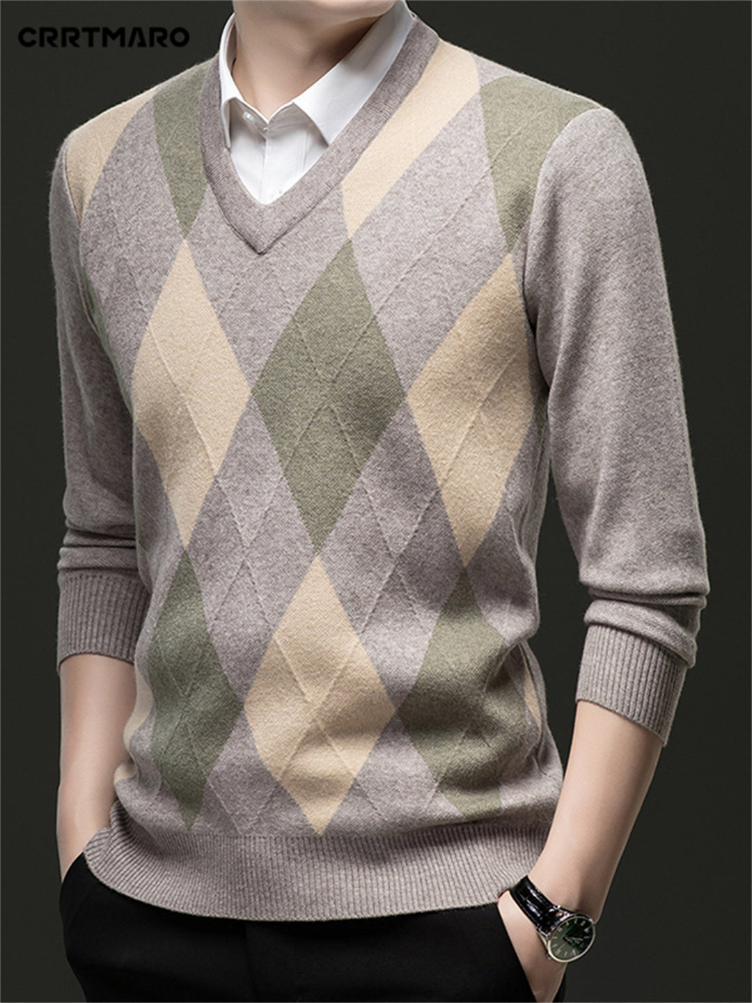 Close-up of the argyle pattern on a men's knitted jumper