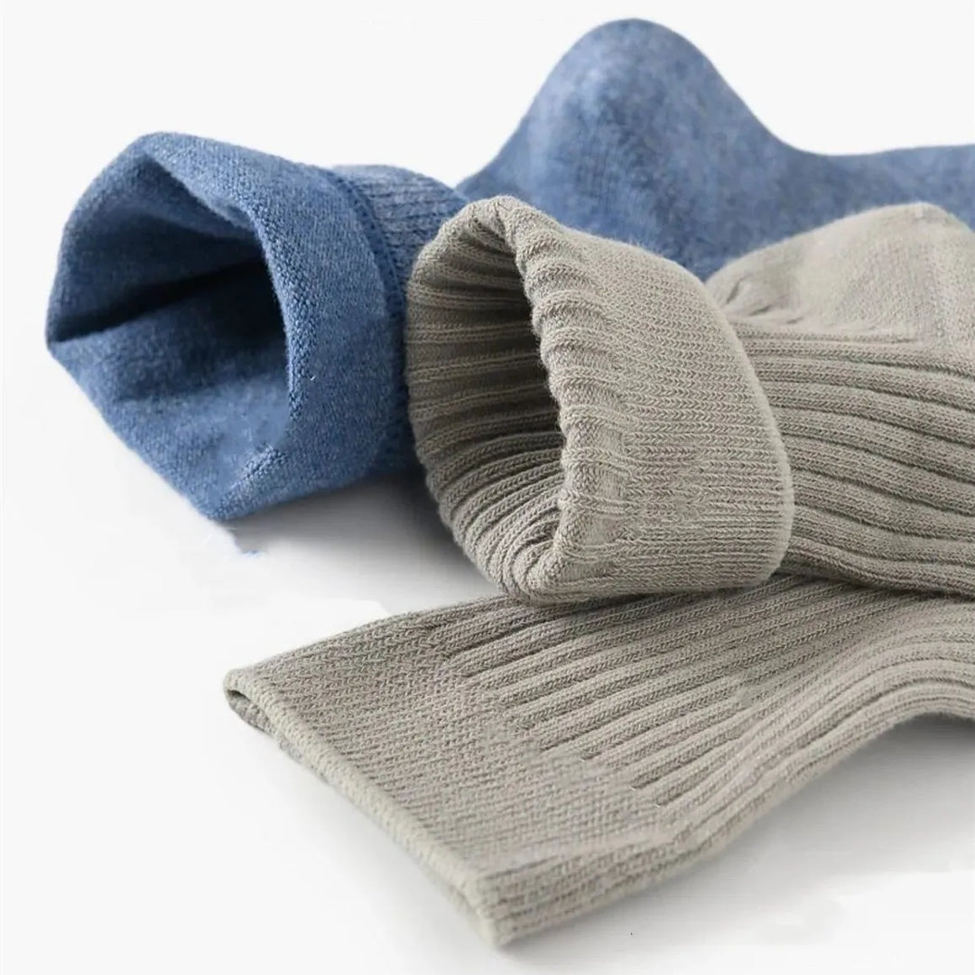 Men's Mid-Calf Cotton Socks Solid Color