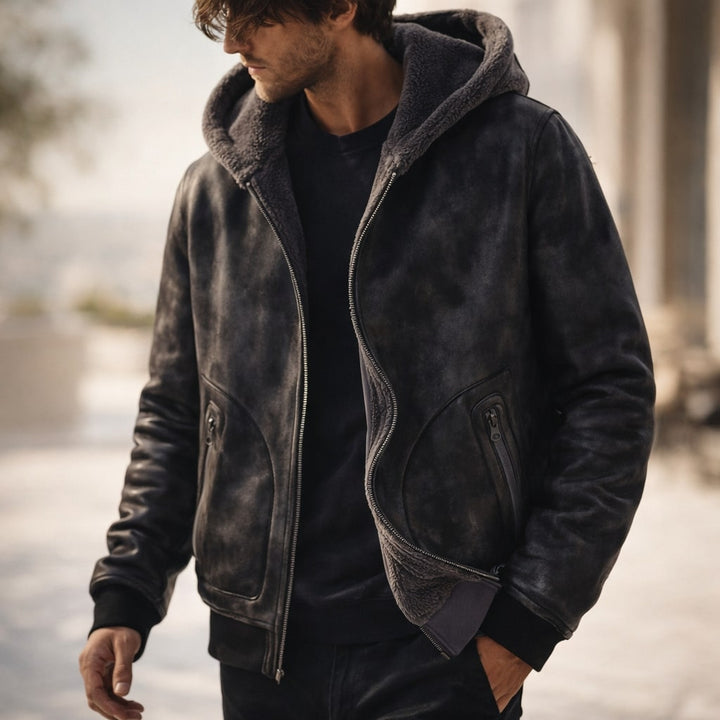 Men's full-zip insulated jacket styled for everyday outdoor wear