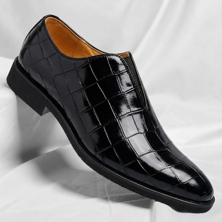 Men's leather loafers with a refined formal silhouette