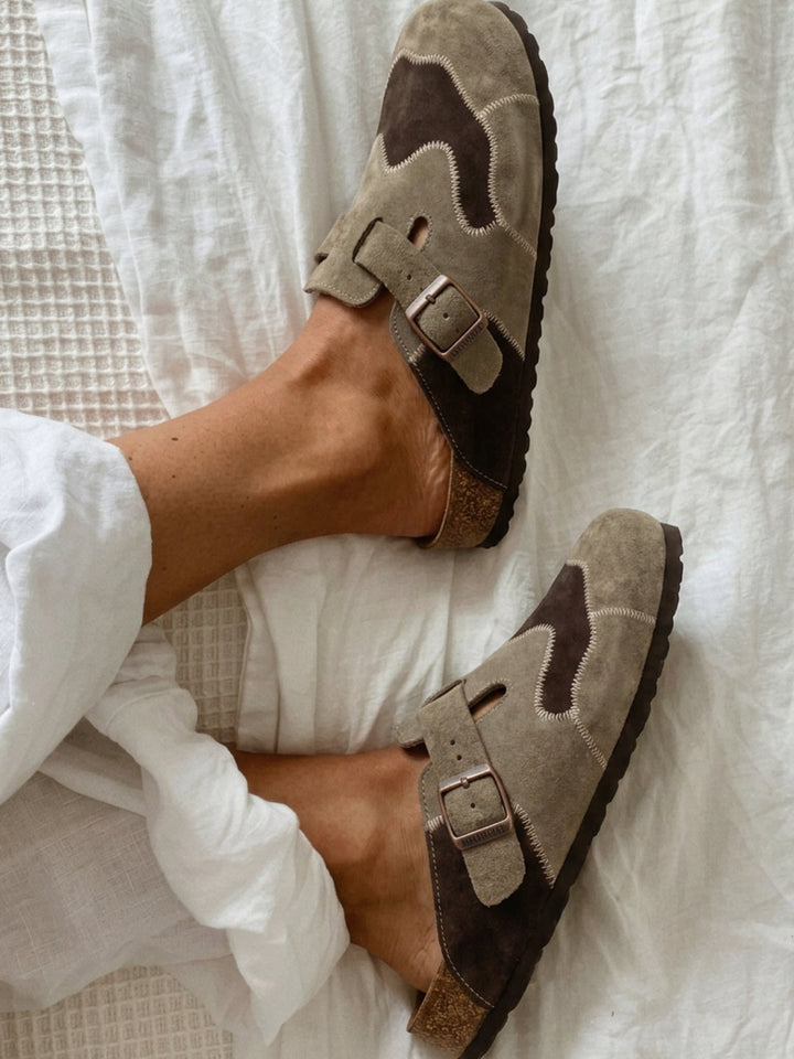 Men's suede slip-on clogs in beige with backless design