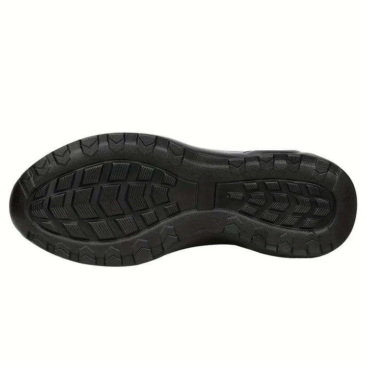 Front view of men's safety shoes with secure lace-up fastening