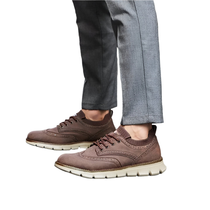 Vintage-Inspired Casual Golf Shoes
