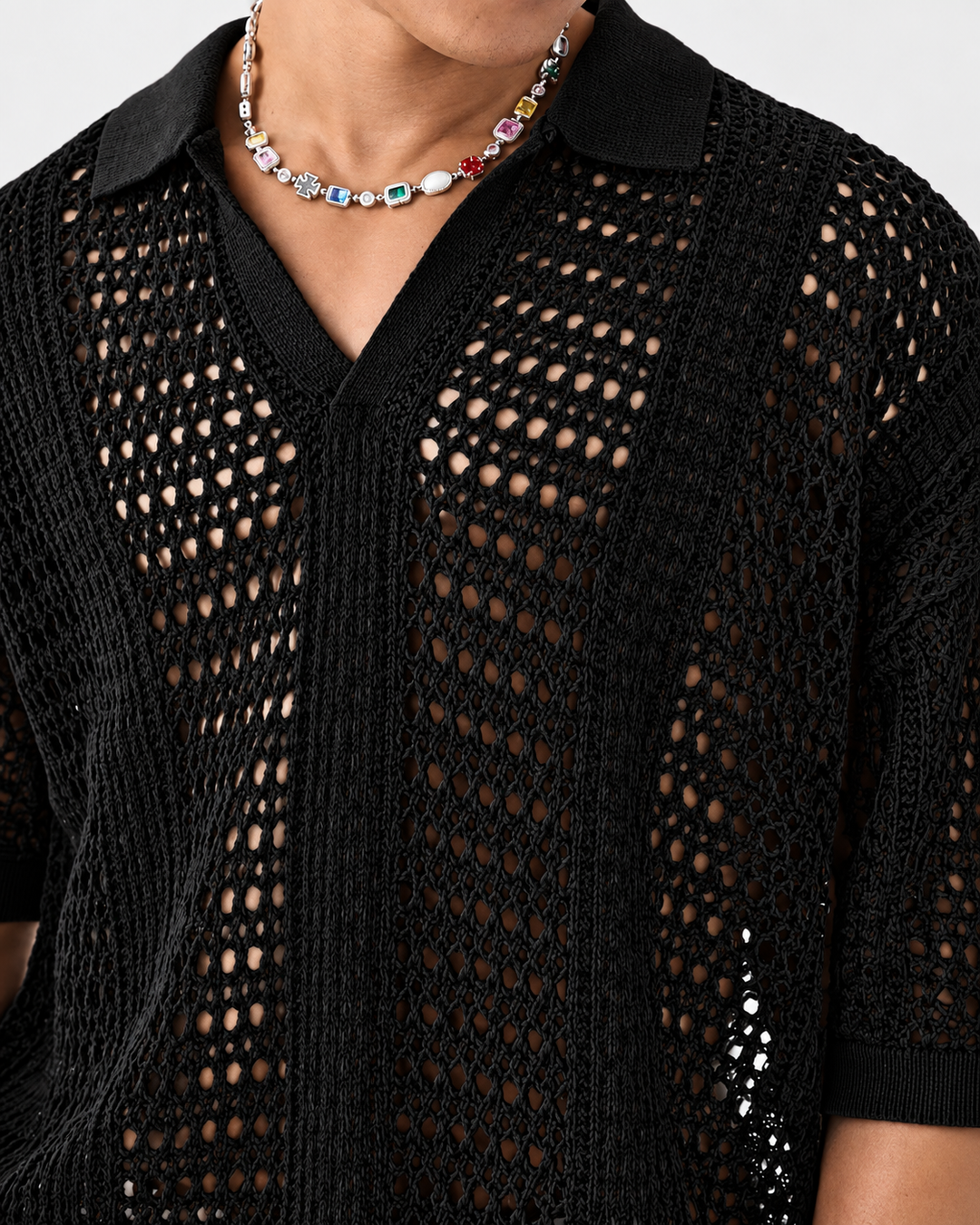 Back view of the men's lattice polo shirt