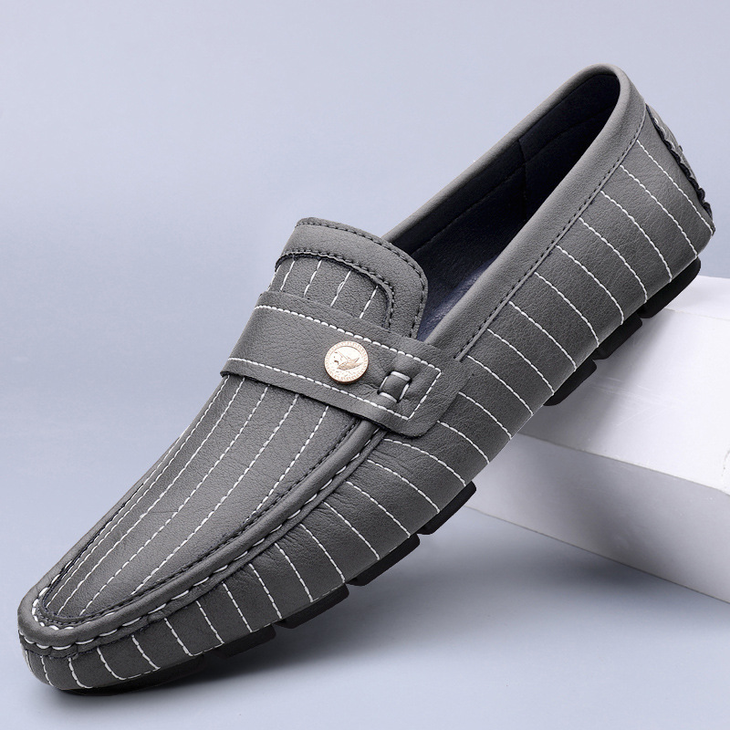 Men's Leather Loafers With Metal Detail