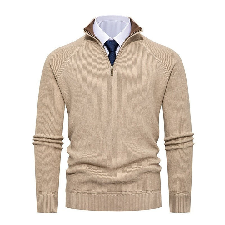Versatile men's half-zip jumper for cooler-day layering