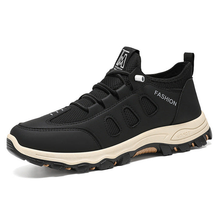 Lightweight men's trainers with supportive soles for trail use