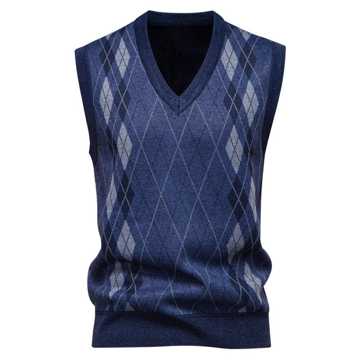 Side view of the men's V-neck argyle knitted waistcoat