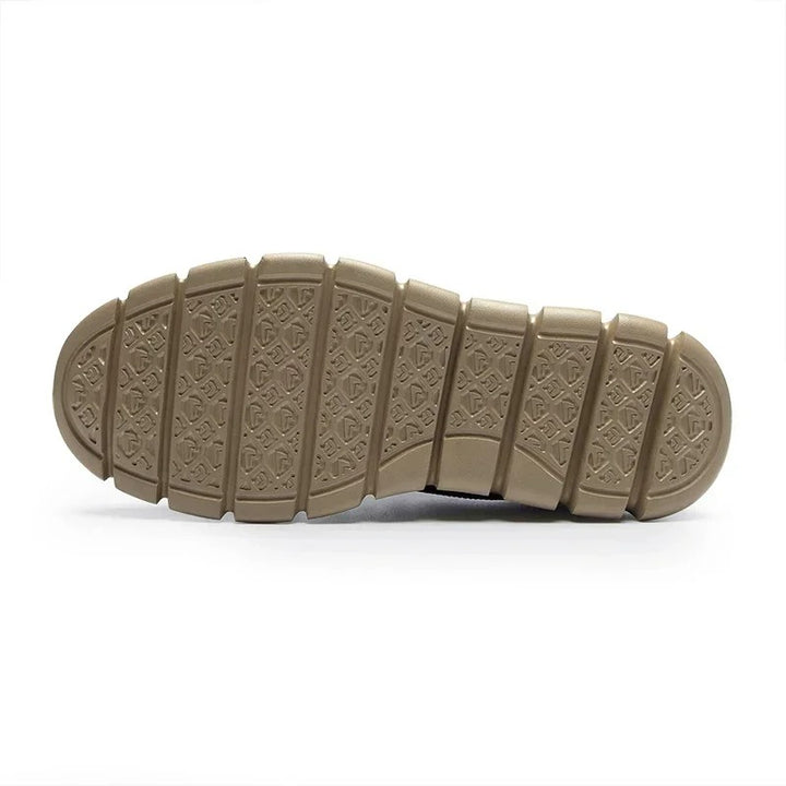 Vintage-Inspired Casual Golf Shoes