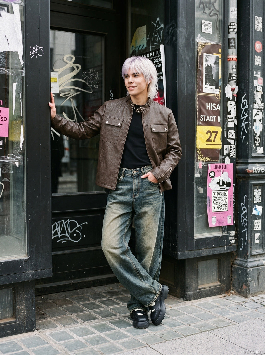 Side view of the men's brown textured boxy jacket
