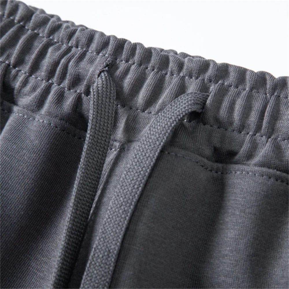 Men's Cotton Blend Elastic Waist Solid Color Shorts
