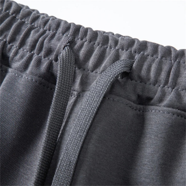 Men's Cotton Blend Elastic Waist Solid Color Shorts