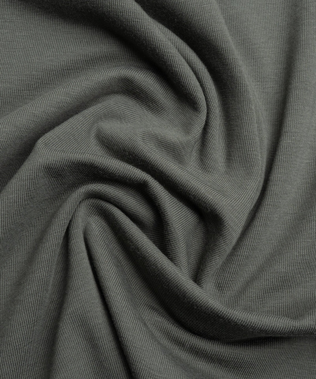 Detail of fabric and fit on the men's classic collar polo shirt