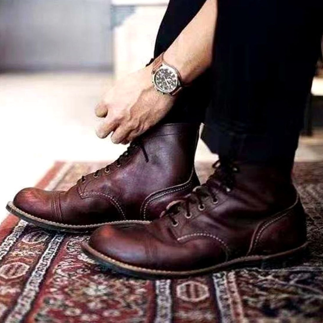 Men's insulated leather-look ankle boots with a lace-up front