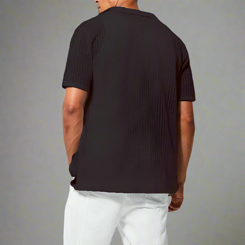 Short sleeve men's textured knit shirt with open collar detail
