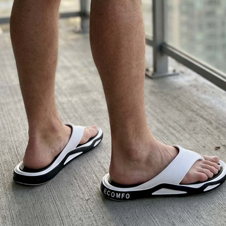 Men's slip-on recovery sandals for casual wear and holidays